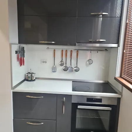 アパート Cosmopolitan デヴィン