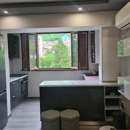 アパート Cosmopolitan デヴィン